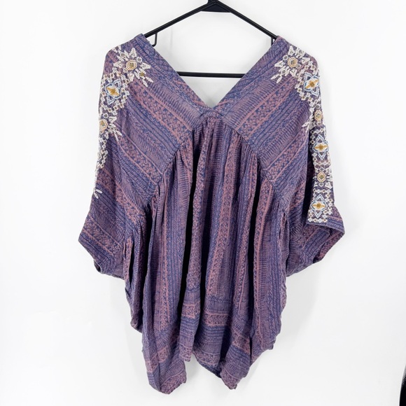 ✅ FREE PEOPLE PONCHO STYLE BATWING EMBROIDERED V-NECK TOP SIZE X-SMALL BOHO - Picture 8 of 8